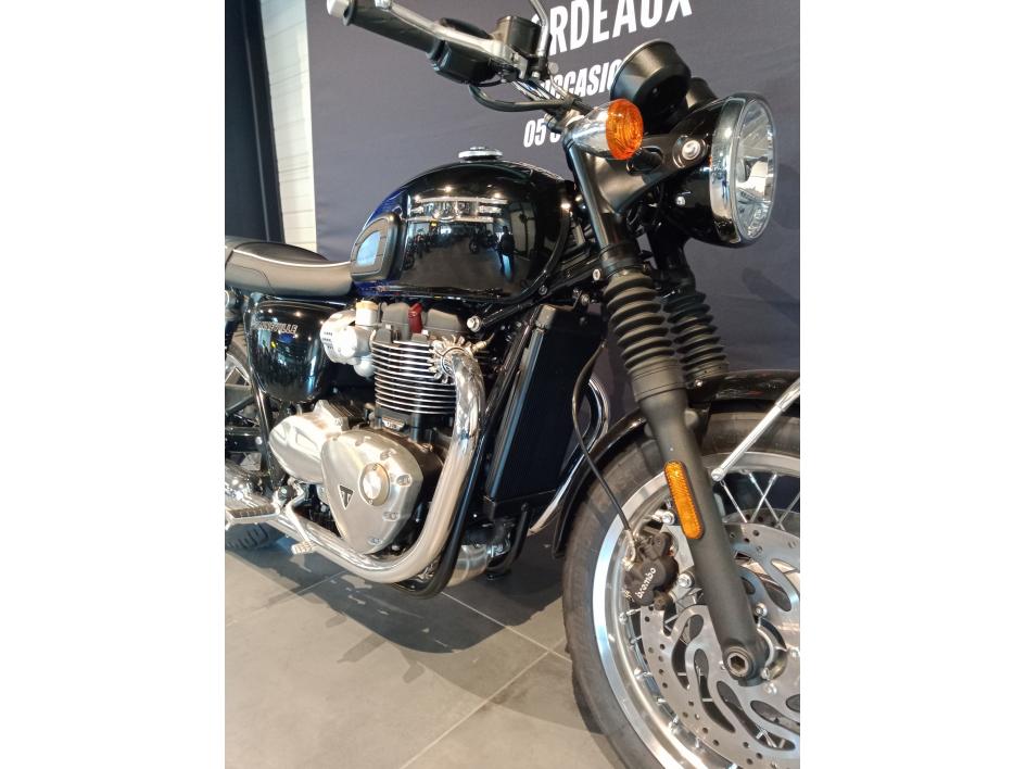 TRIUMPH BONNEVILLE T120