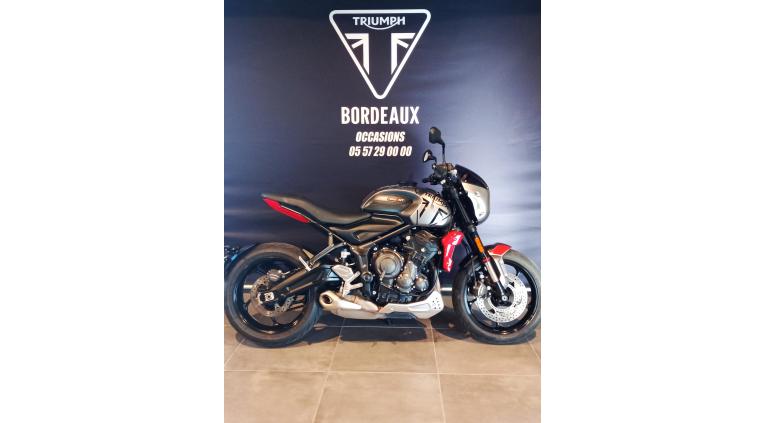 TRIUMPH TRIDENT 660