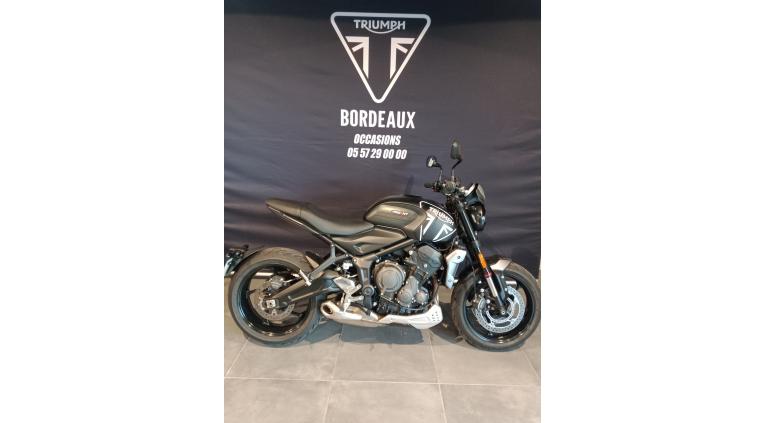 TRIUMPH TRIDENT 660
